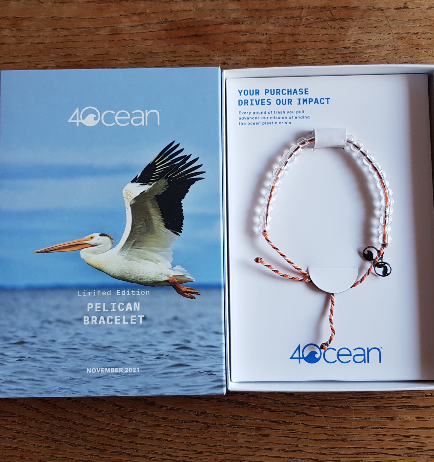 4ocean pelikan-armbandet - Naturboden