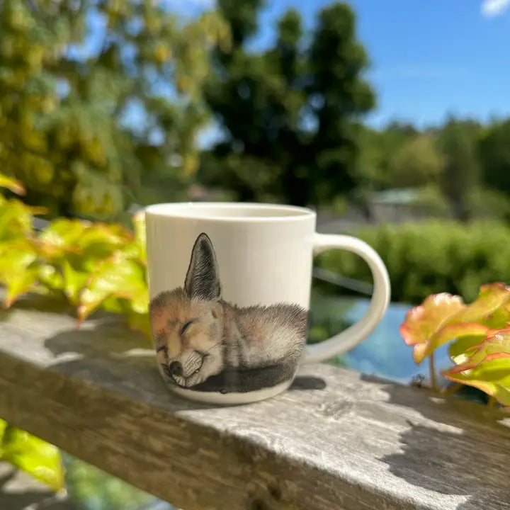 Kaffemugg med sovande räven Felix