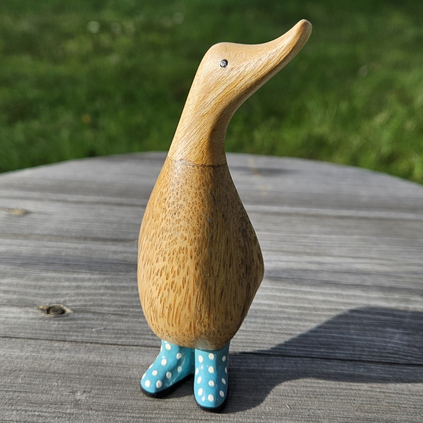 Liten anka i bambu , blå stövlar med vita prickar Blå 3 - Naturboden